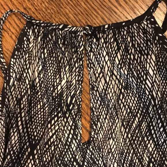 Joie Black and White Graphic Silk Top - Picture 5 of 8